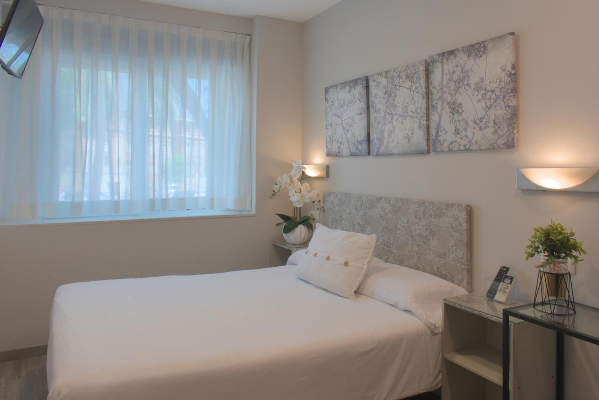 Dormavalencia Hostel Regne Dış mekan fotoğraf