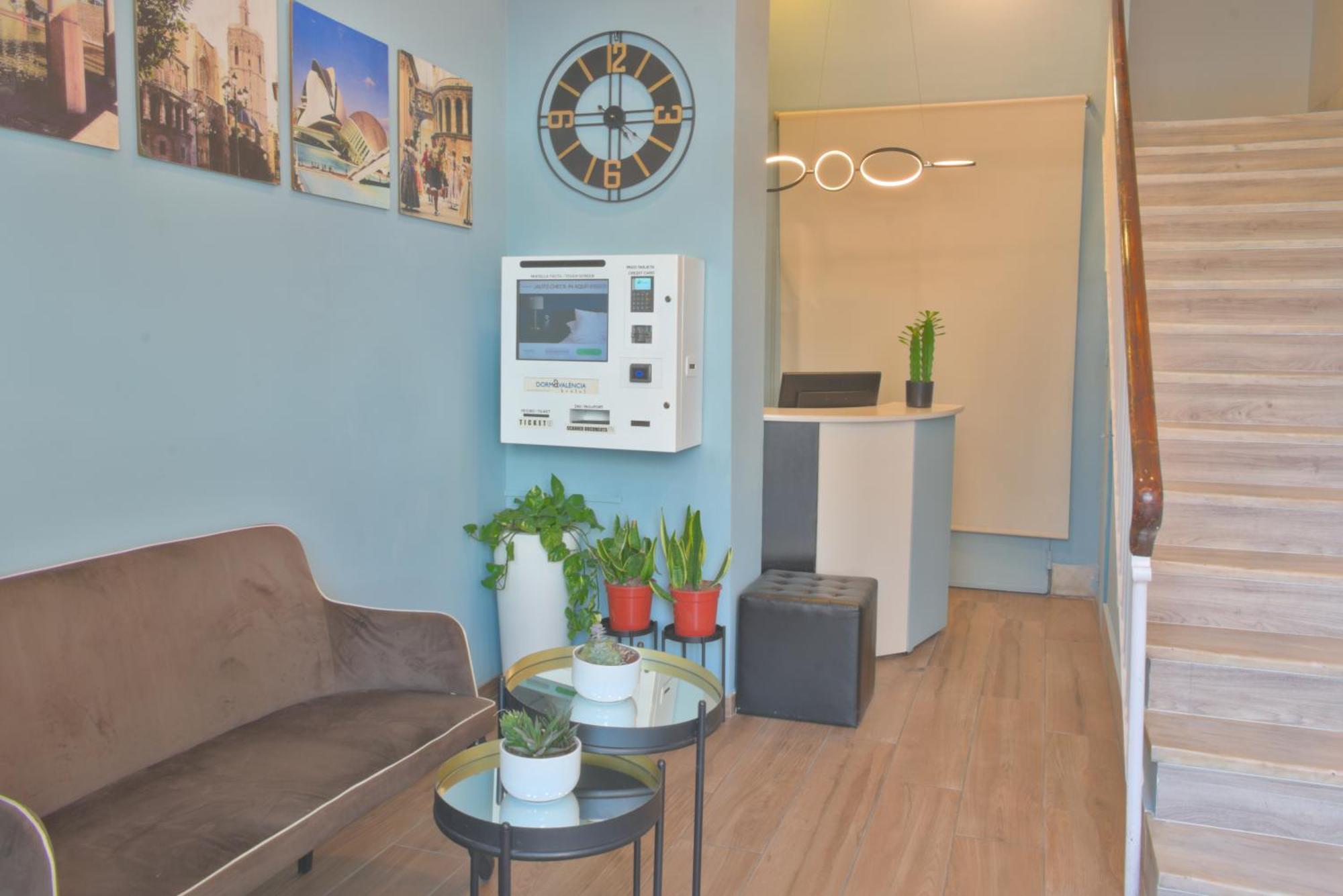 Dormavalencia Hostel Regne Dış mekan fotoğraf