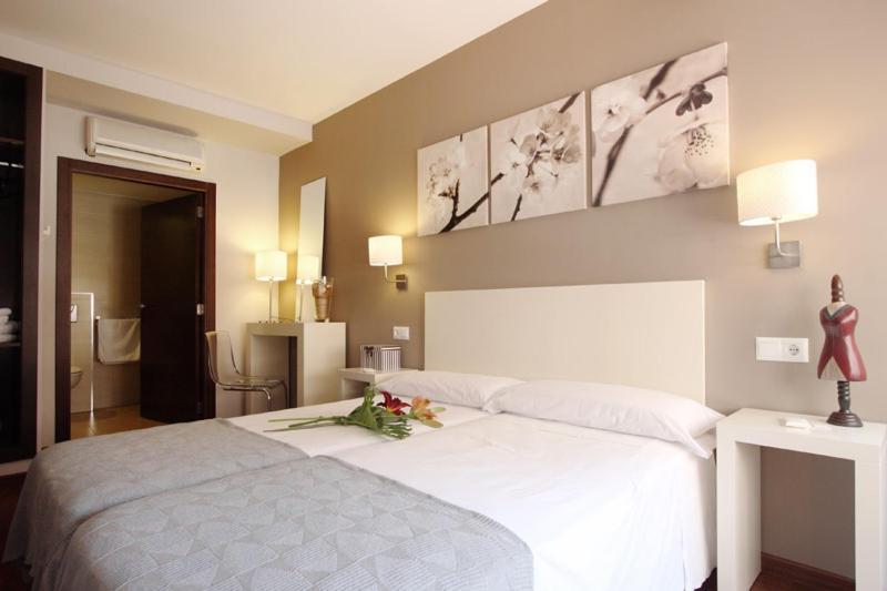 Dormavalencia Hostel Regne Dış mekan fotoğraf